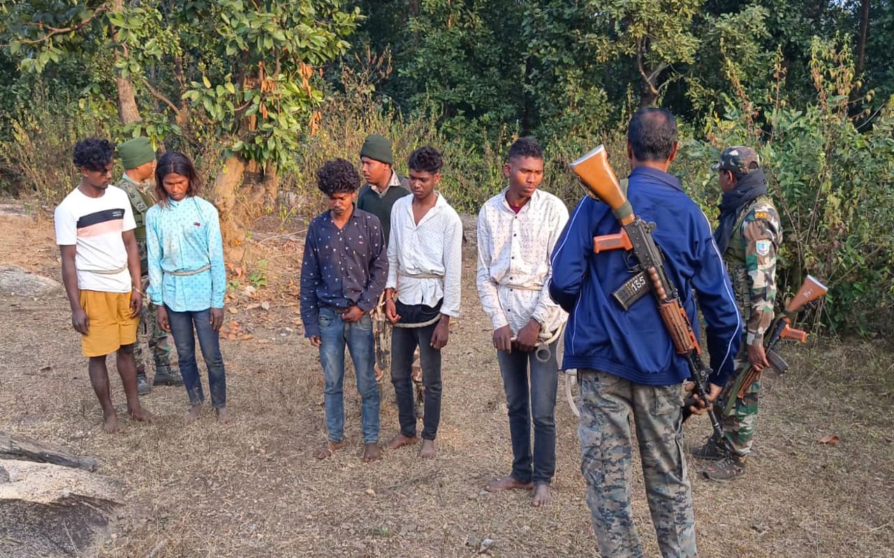 Jharkhand Crime News: खूंटी के मुरहू में कानू मुंडा हत्या मामले का खुलासा, चचेरा भाई निकला मास्टरमाइंड