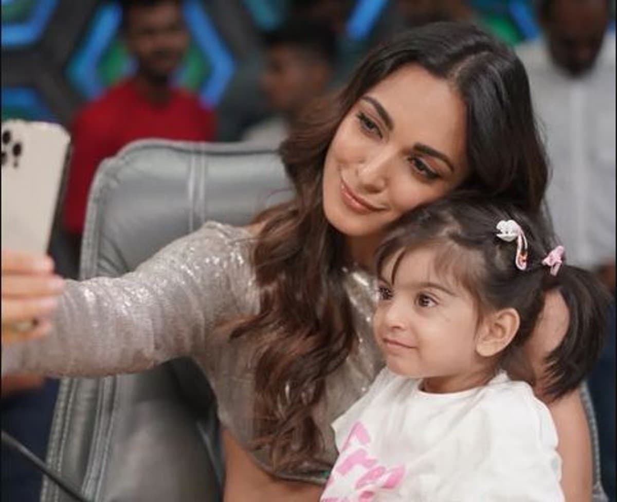 सुर्ख लाल जोड़े में Kiara Advani को देखकर फैंस हुए एक्साइटेड, कहा- सिद्धार्थ मल्होत्रा से कब कर रही हैं शादी