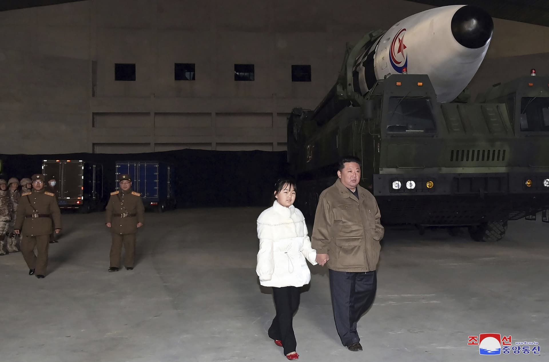 North Korea : जु ऐ होंगी तानाशाह किम जोंग उन की उत्तराधिकारी ? दूसरी बार पिता के साथ दिखीं