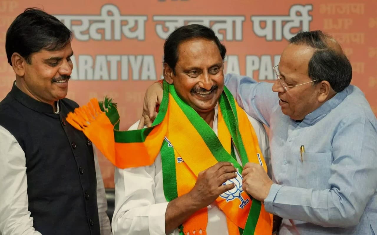 Andhra Pradesh: दक्षिण में कांग्रेस को बड़ा झटका, पूर्व सीएम किरण कुमार रेड्डी बीजेपी में शामिल