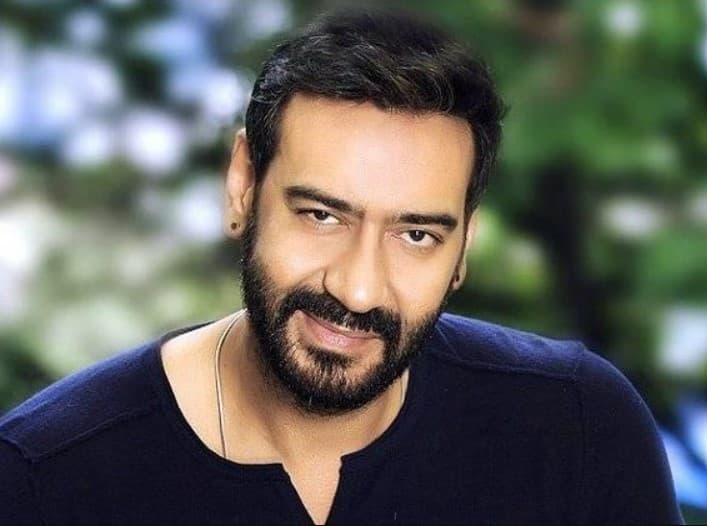 Film Bhola Shooting: भोले की नगरी में 'भोला' की शूटिंग, एंग्री लुक में नजर आए अजय देवगन, देखें Photos