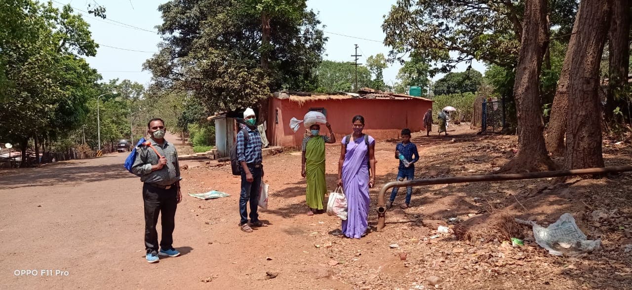 Coronavirus In Jharkhand : झारखंड के पश्चिमी सिंहभूम में कोरोना से मजदूर नेता की मौत के बाद पत्नी ने भी तोड़ा दम, स्वास्थ्य सुरक्षा सप्ताह में वायरल बुखार से बढ़ी लोगों की परेशानी