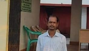 Jharkhand News : बांग्लादेशियों का फर्जी पासपोर्ट बनवाने वाला पूर्व मुखिया गणेश कीर्तनिया गिरफ्तार Jharkhand News : बांग्लादेशियों का फर्जी पासपोर्ट बनवाने वाला पूर्व मुखिया गणेश कीर्तनिया गिरफ्तार