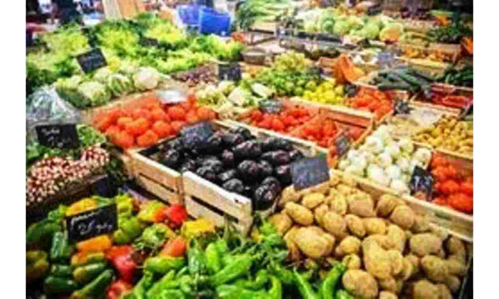 कोरोना की दूसरी लहर से बढ़ी जिंदगी की मुश्किलें, रसोई का बजट बिगड़ा लेकिन सब्जियों के दाम में थोड़ी राहत