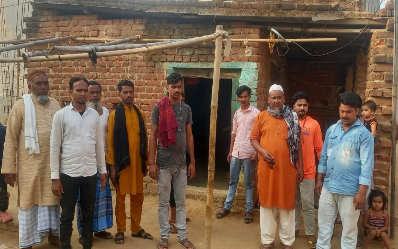 प्रेमी ने प्रेमिका के पति पर चलायी तीन राउंड गोली, बाल -बाल बचा