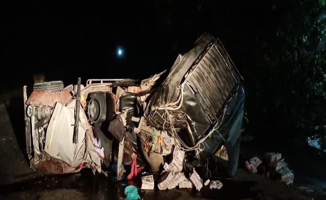 BREAKING: बिहार के मोतिहारी में दर्दनाक हादसा, दो वाहनों की भीषण टक्कर, तीन लोगों की मौके पर ही मौत