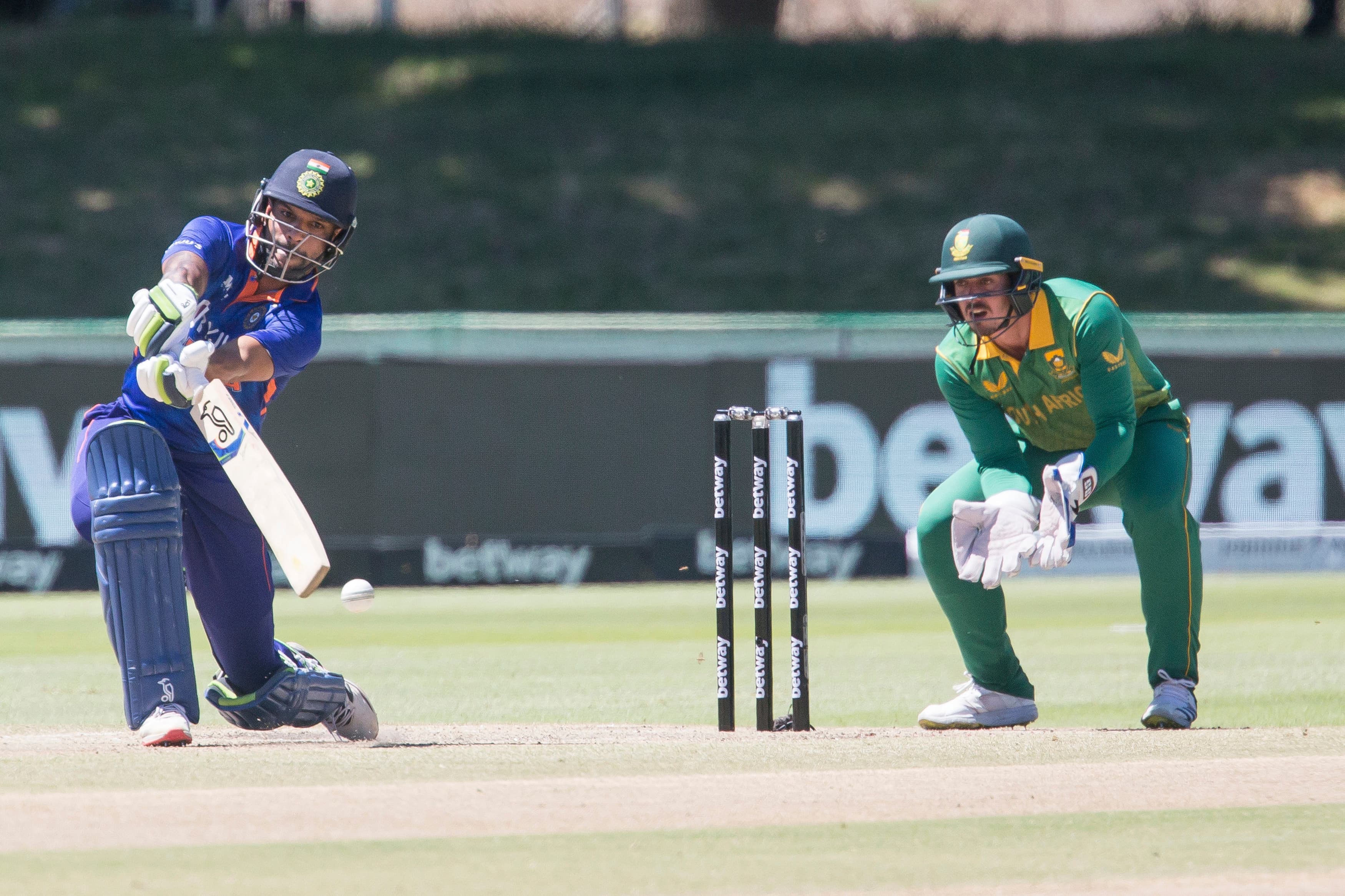 ICC T20 Rankings: रैंकिंग में रोहित शर्मा टॉप 10 से बाहर, केएल राहुल का विराट कोहली से बेहतरीन प्रदर्शन