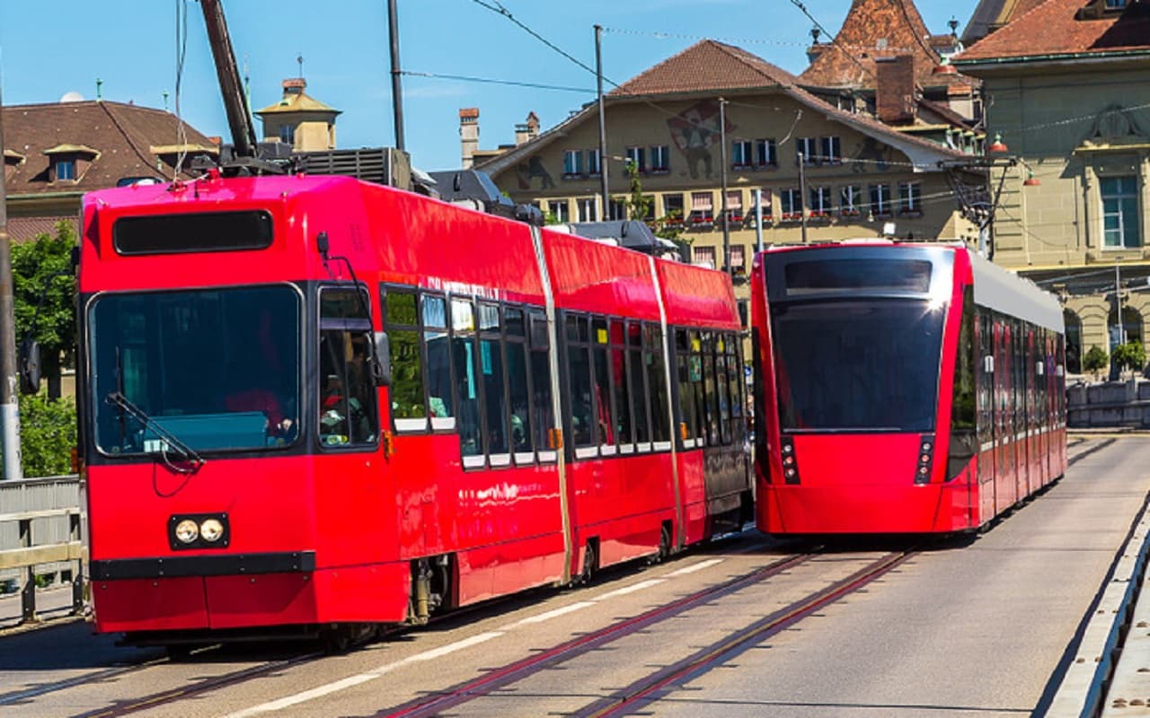 Switzerland: स्विट्जरलैंड के लोगों में होती है ऐसी खास आदतें, जिसे जानकर आप रह जायेंगे दंग