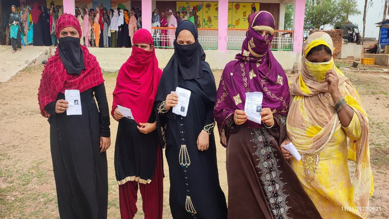 गांव की सरकार बनाने को लेकर कोडरमा के 3 प्रखंड में जमकर हुई वोटिंग, करीब 67 फीसदी मतदान
