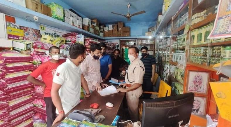 पुलिस पेट्रोलिंग के बावजूद चोरों का आतंक, खाद बीज समेत कई दुकानों में चोरी, CCTV फुटेज खंगाल रही पुलिस