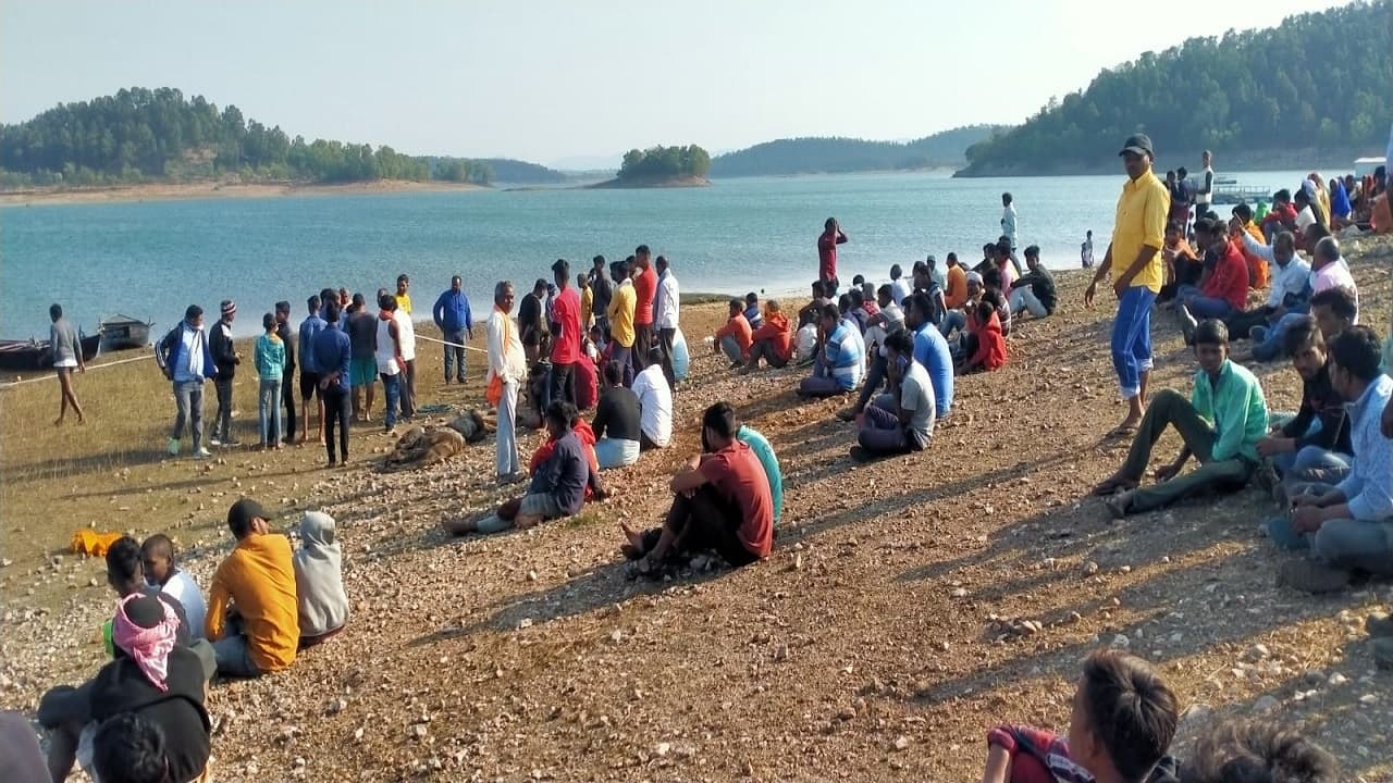 झारखंड के तिलैया डैम में नहाने के दौरान हादसा, मामा की शादी में आए नाबालिग समेत दो डूबे,एक बच्चा सुरक्षित