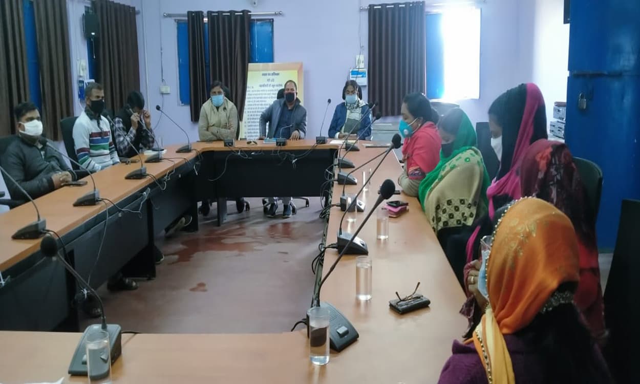 डोमचांच नगर पंचायत अध्यक्ष के खिलाफ अविश्वास प्रस्ताव, 13 वार्ड पार्षदों ने किये हस्ताक्षर