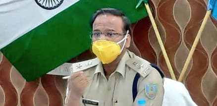 बिना E-PASS के पैसे लेकर चेकनाका पर वाहनों को पास कराने के मामले में पुलिसकर्मी सस्पेंड, कोडरमा एसपी ने की कार्रवाई