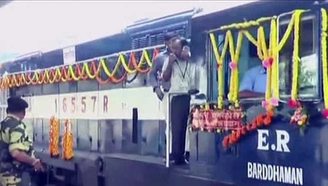 कोरोना वायरस के कारण भारत-बांग्लादेश यात्री रेल सेवा हुआ स्थगित