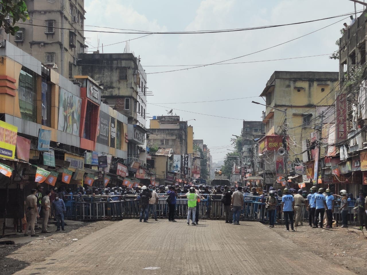 बंगाल में भाजपा का नबान्न अभियान, पुलिस ने किया लाठीचार्ज, कई कार्यकर्ता चोटिल