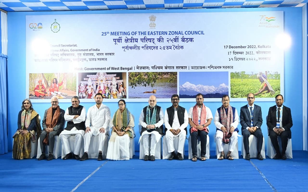 कोलकाता में पूर्वी क्षेत्रीय परिषद की बैठक में वनाधिकार व आदिवासी रेजिमेंट पर क्या बोले CM हेमंत सोरेन