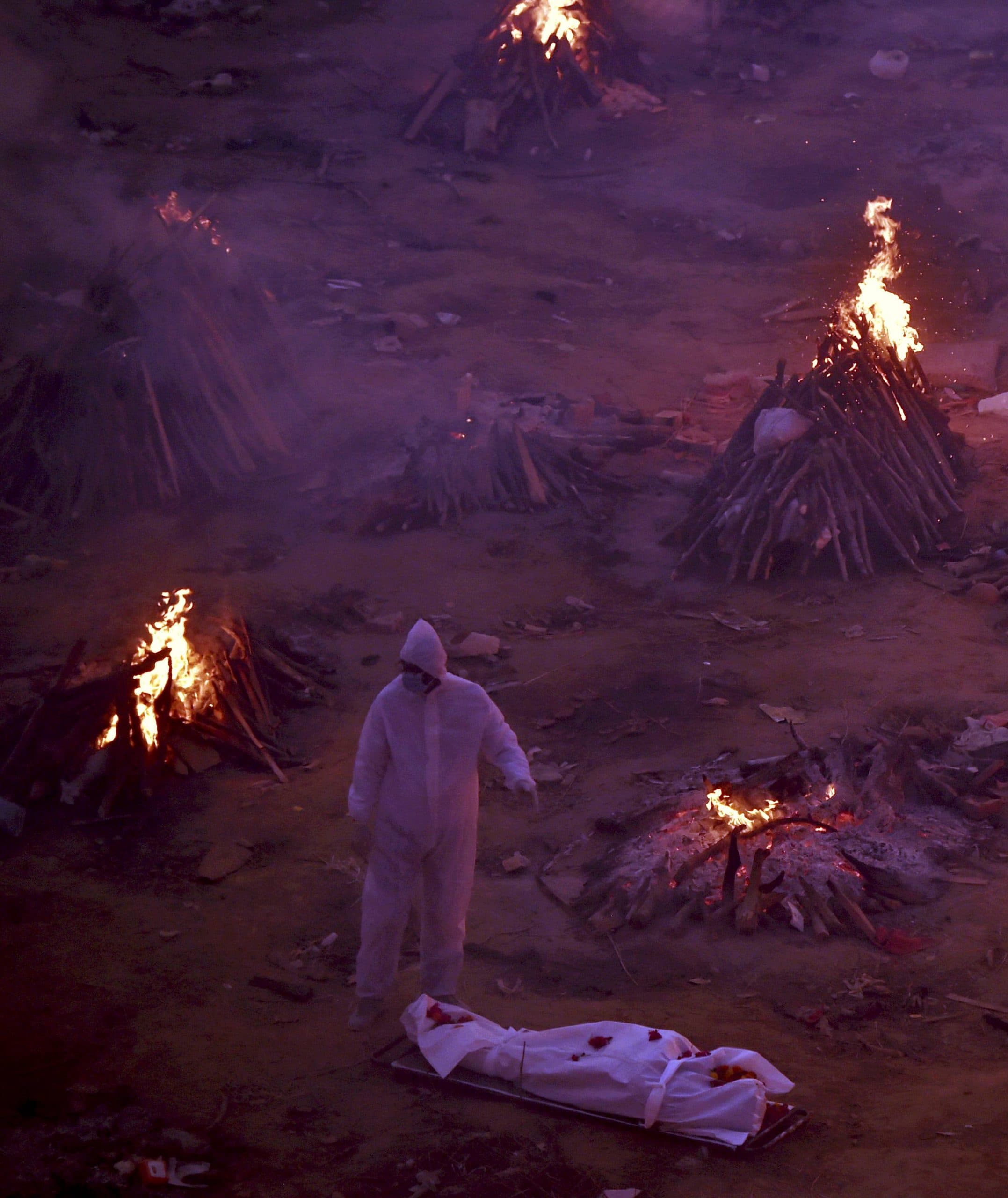 Coronavirus Deaths : आने वाली है और बड़ी तबाही ? मई में कोरोना से हर दिन होगी 5 हजार मौत, अमेरिकी स्टडी ने किया ये दावा