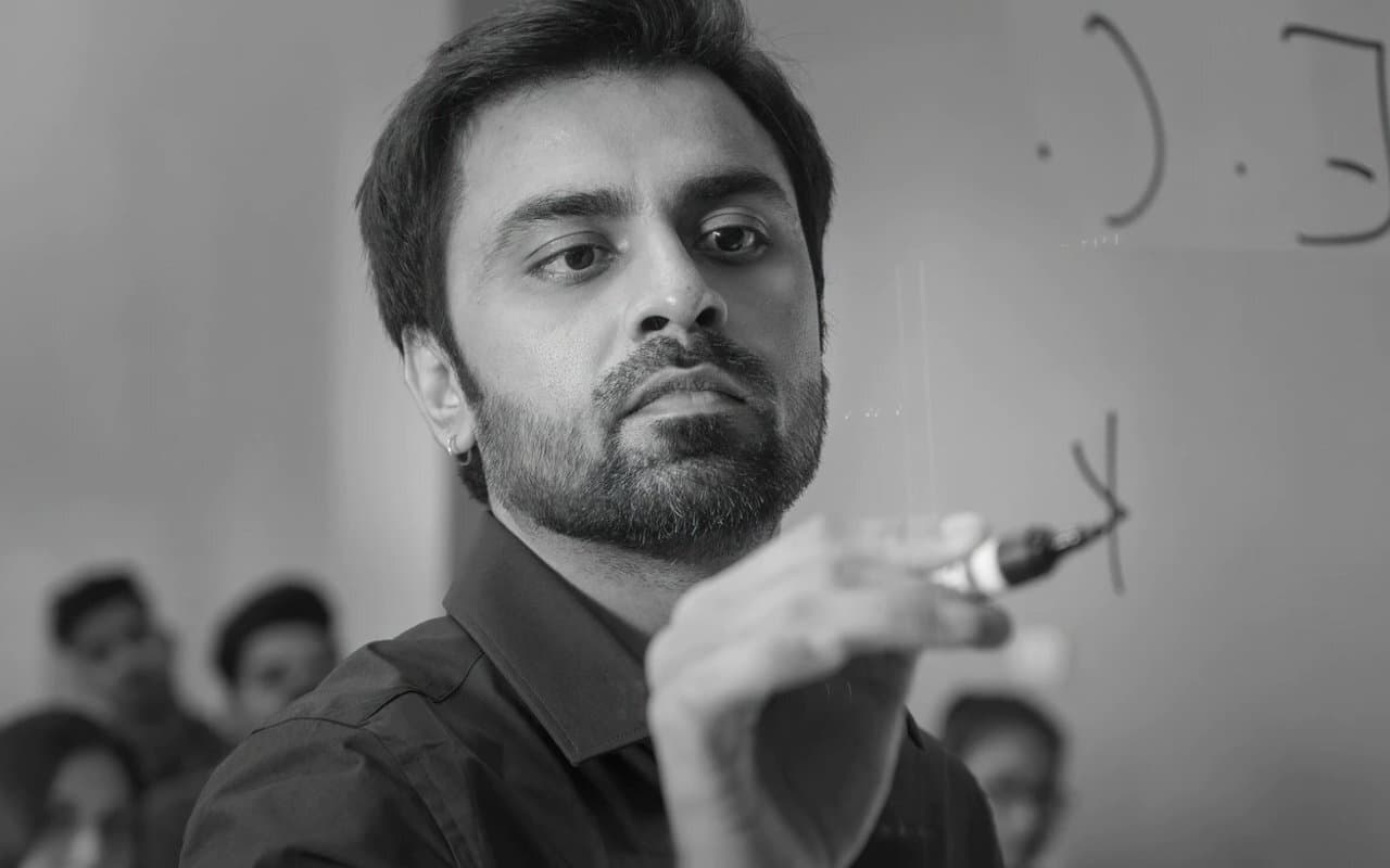 OTT Web Series: ओटीटी पर मचा इन वेब सीरीज का भौकाल, जबरदस्त कहानी छू लेगी दिल, देखें लिस्ट