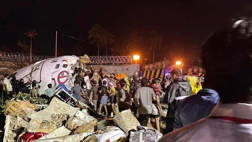 Air India Express Flight Crash, Live Updates : कोझिकोड विमान हादसा में एक मृतक यात्री निकला कोरोना पॉजिटिव