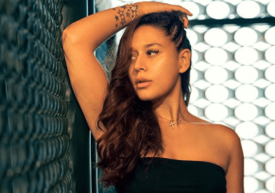 टाइगर श्रॉफ की बहन कृष्णा ने लेटेस्ट फोटोशूट से खींचा फैंस का ध्यान, कमेंट में बोले- मिर्ची...