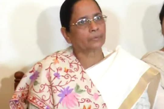 संविधान खतरे में है, BJP मनुस्मृति लाना चाहती है. लेकिन ऐसा होने नहीं देंगे, कृष्णा पटेल ने किया कटाक्ष