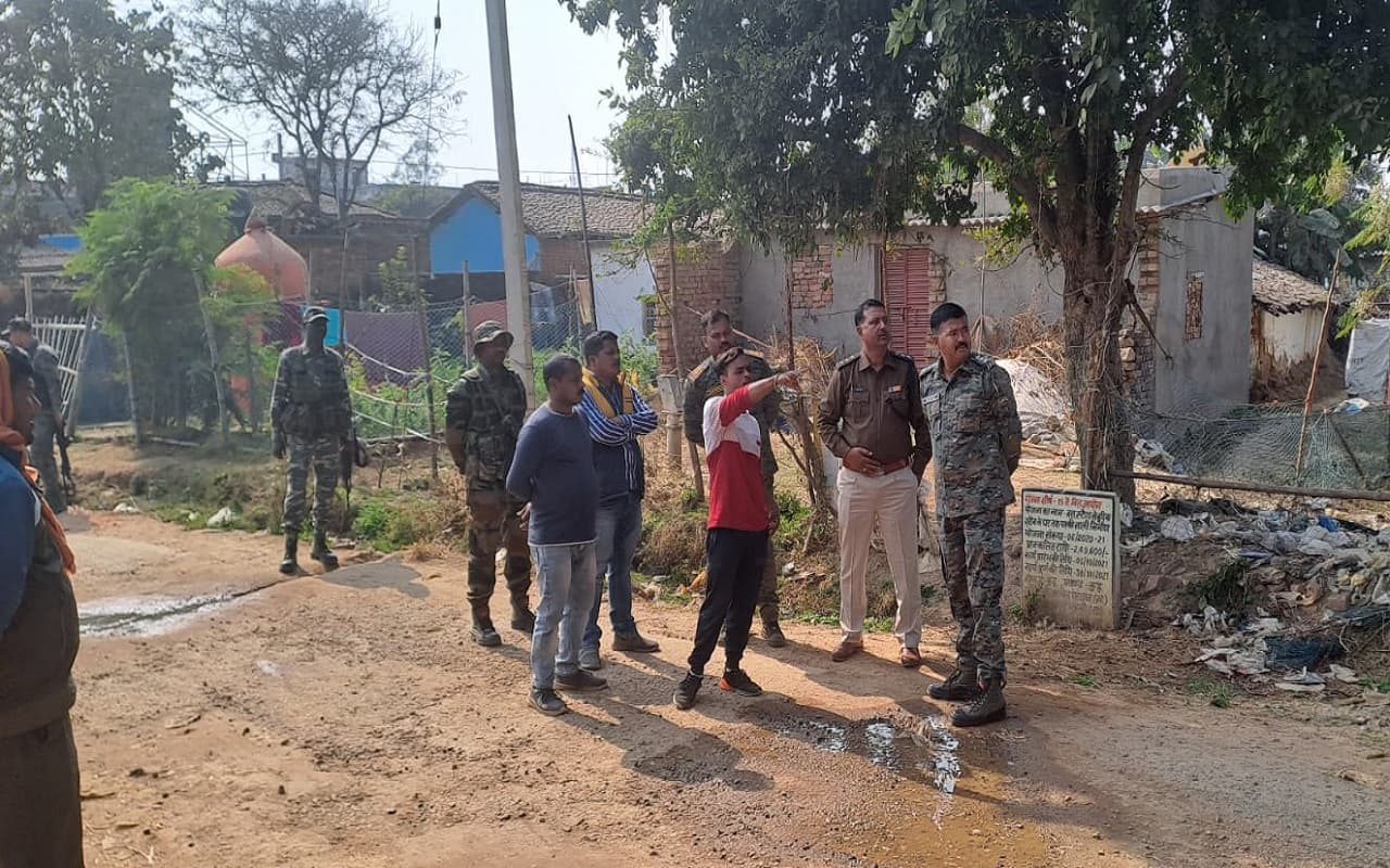 Jharkhand: लोहरदगा में अपराधियों व नक्सलियों की दहशत, 3 महीने में 3 वारदात से लोगों में आक्रोश