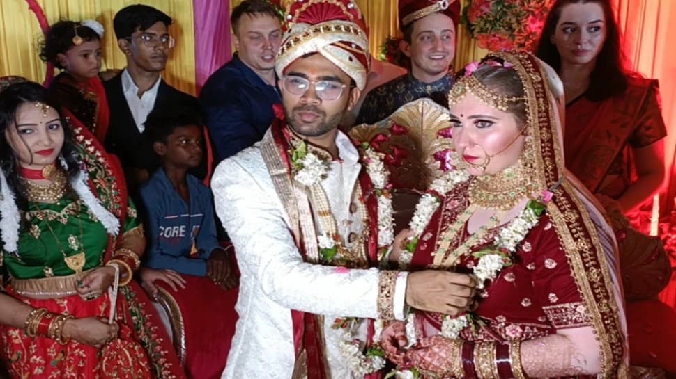 Kushinagar News: रब ने बना दी जोड़ी, हिन्दुस्तानी छोरे पर आया रशियन युवती का दिल, बड़े धूमधाम से हुई शादी