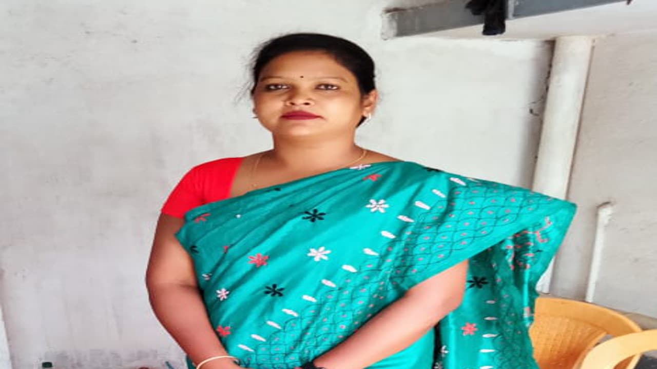 झारखंड पंचायत चुनाव 2022 : जिला पंचायत चुनाव के लिए जमशेदपुर की कुसुम ने छोड़ी नौकरी