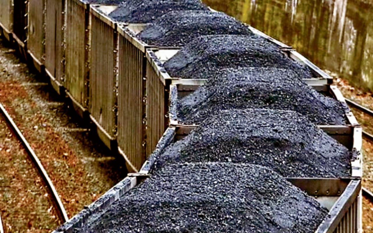 धनबाद में रैक की अंडरलोडिंग से बीसीसीएल को 57 दिनों में हुआ 9.63 करोड़ का घाटा, जानिए क्या है मुख्य कारण