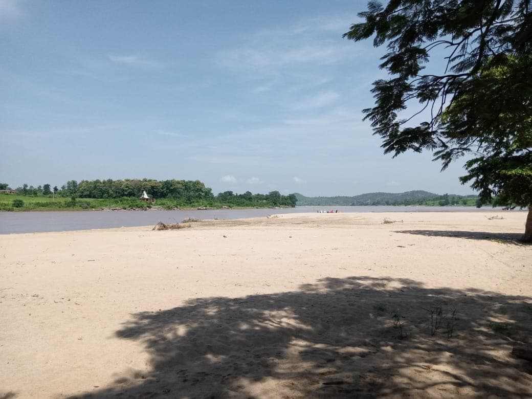 Jharkhand News : पानी की तेज धार में बहे पलामू के तीन लड़के, एक का शव बरामद, पढ़िए लातेहार में कैसे हुआ ये बड़ा हादसा ?