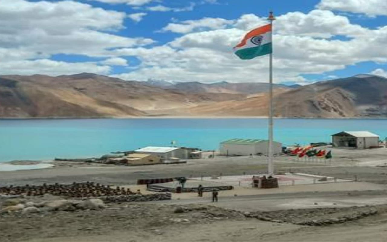 LAC: अभी पूरी तरह पीछे नहीं हटेगी भारतीय सेना, चीन कर सकता है चालबाजी, जानिए पूरा मामला
