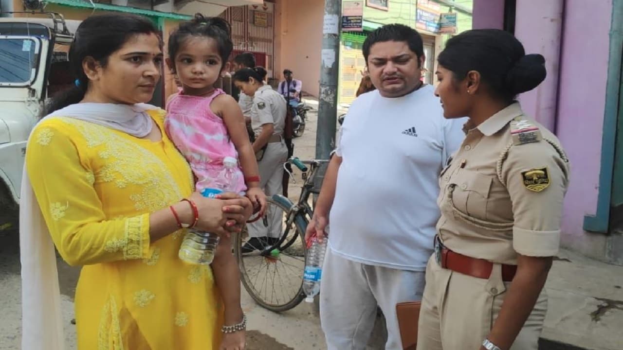 Bihar: भागलपुर में महिला को चाकू दिखाकर कहा- बच्चे को स्कूल छोड़कर वापस आओ, लौटी तो लूट लिये सारे जेवर