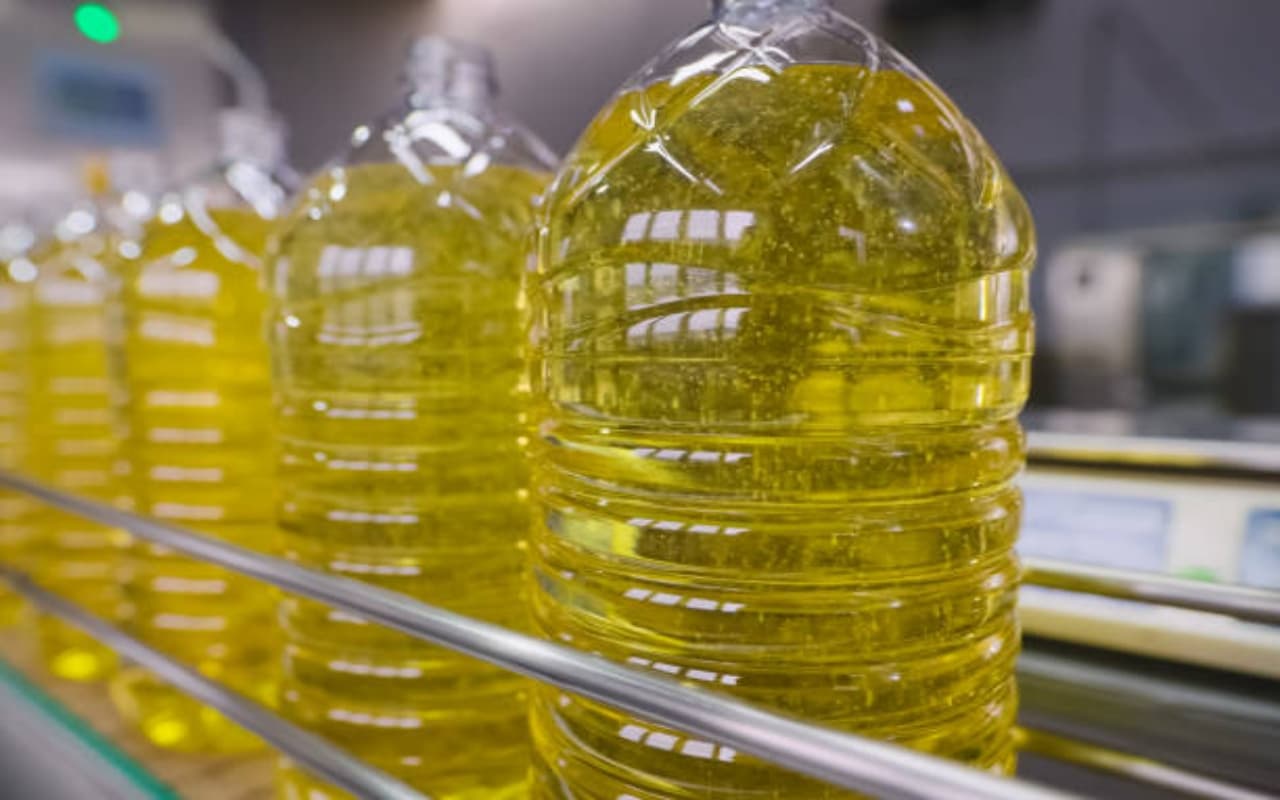 Health Care : एक महीने के लिए खाने में रिफाइंड तेल छोड़ कर देखिए, असर जानकार हो जाएंगे हैरान