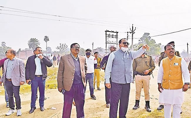 कभी नक्सलियों से कांपता था बिहार का लठिया गांव, आजादी के बाद अब पहली बार बिजली आने से फैला उजाला, बदले हालात