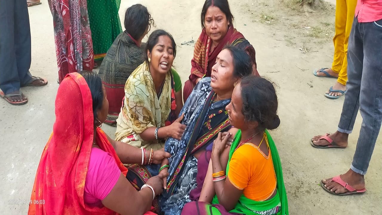 लखीसराय में अज्ञात वाहन की टक्कर से दो किशोर की मौत, बाइक पर सवार होकर जा रहे थे खेलने, एक जख्मी