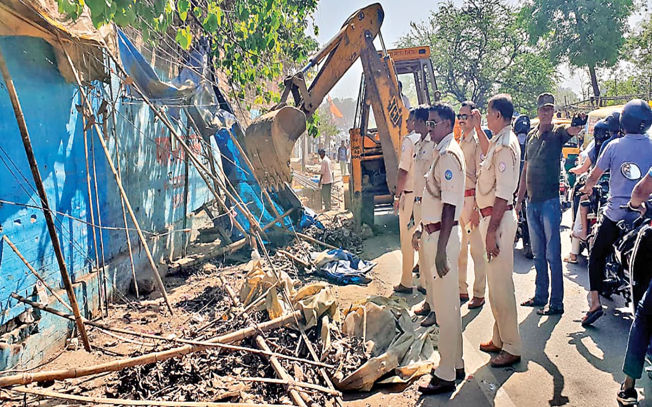 रांची के लालपुर सब्जी मंडी में शिफ्ट हुए मांस-मछली के दुकानदार, हटा अतिक्रमण