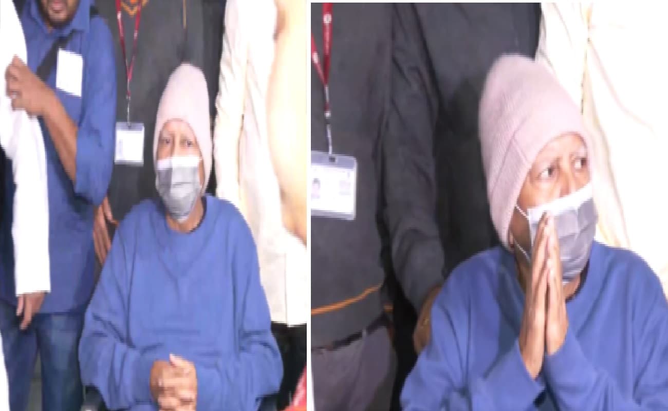 Lalu Yadav: राजद सुप्रीमो लालू यादव किडनी का इलाज करा 76 दिन बाद लौटे भारत, नजदीक नहीं जा पाए समर्थक