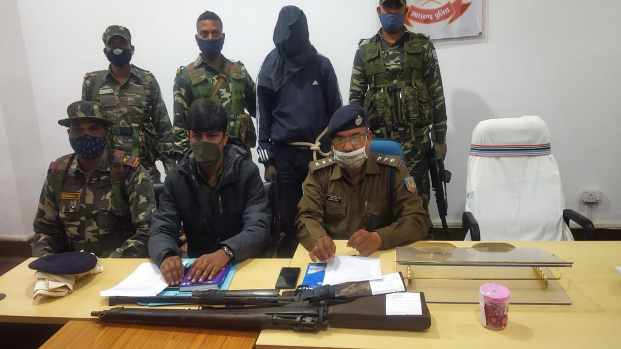 Jharkhand Naxal News: लातेहार के बेंदि जंगल में पुलिस-नक्सली मुठभेड़, तीन नक्सली ढेर, हथियार बरामद