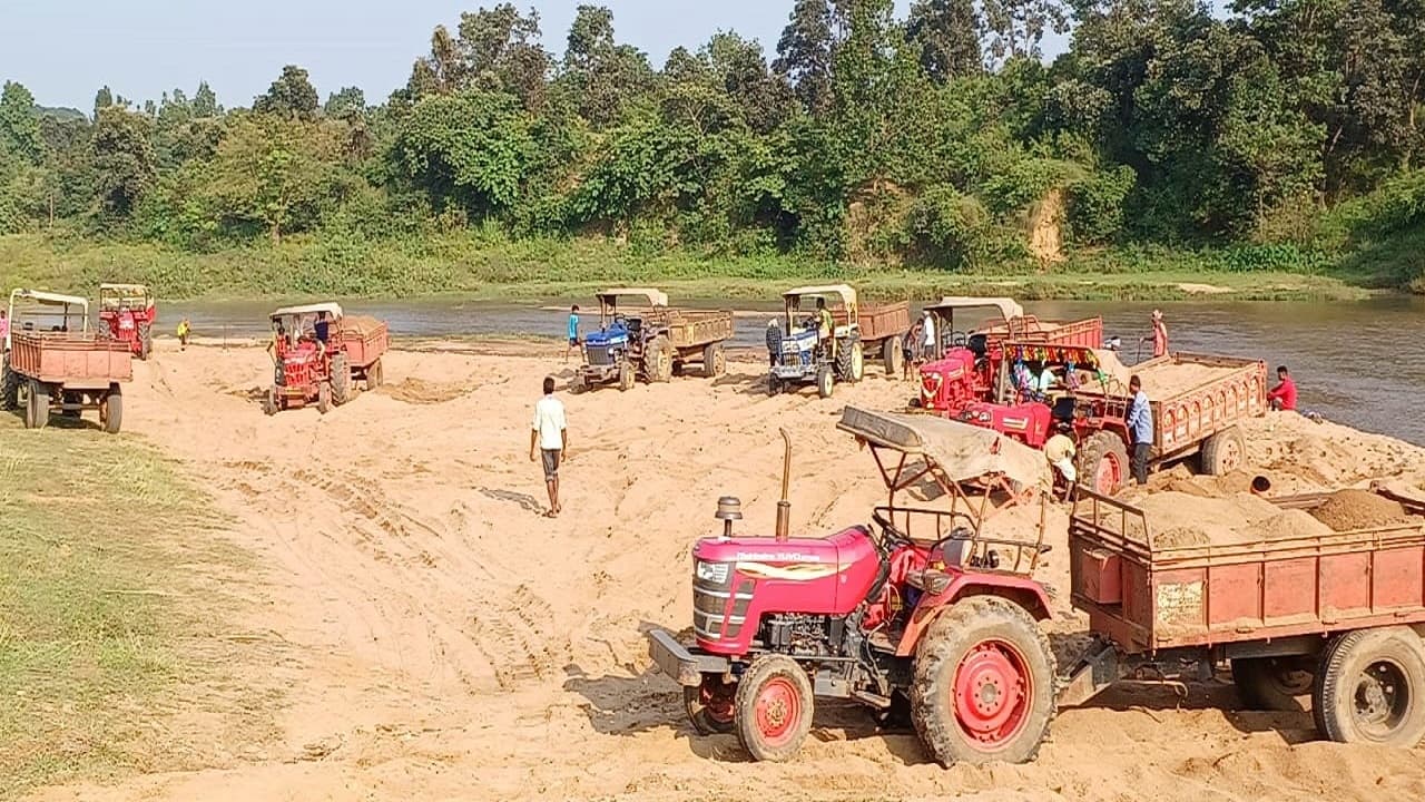 बिहार: बालू की कमी से बढ़ेगी परेशानी, इस कारण रद्द हो सकता है 29 जिलों का खनन पट्टा, जानें नया नियम