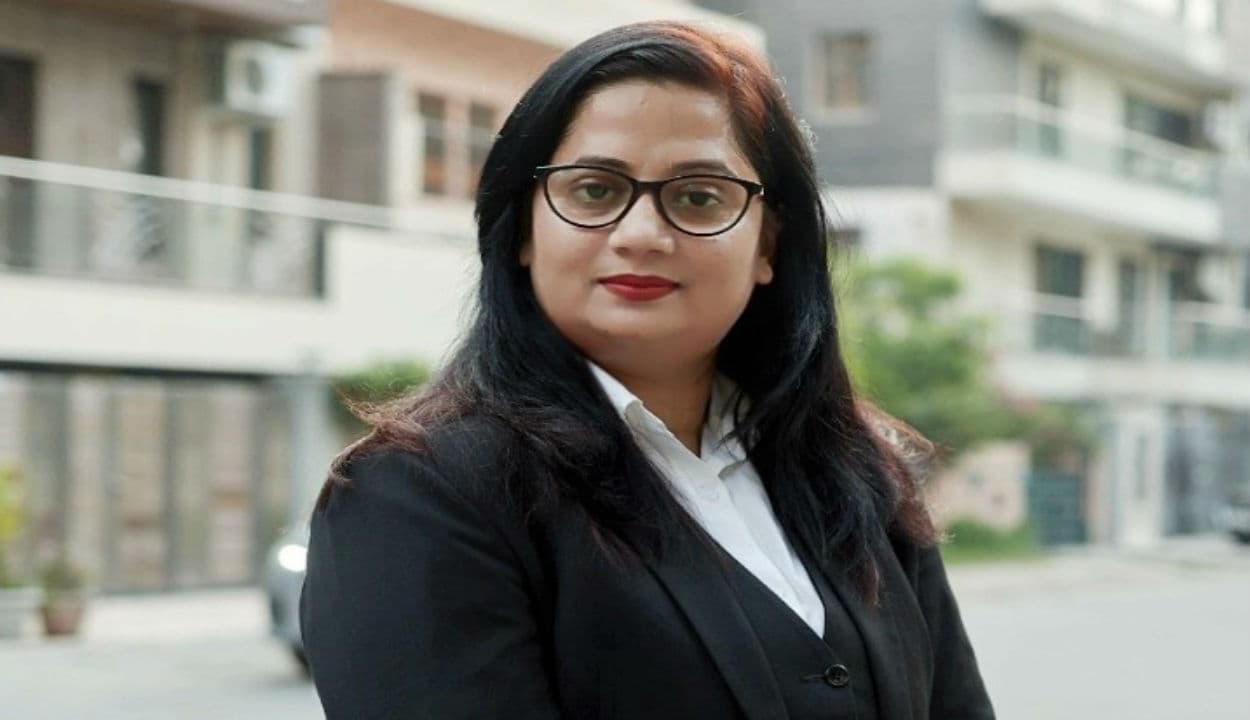 उन्नाव केस में पीड़िता को न्याय दिलाएंगी निर्भया की वकील, BSP नेता सीमा कुशवाहा ने की परिवार से मुलाकात