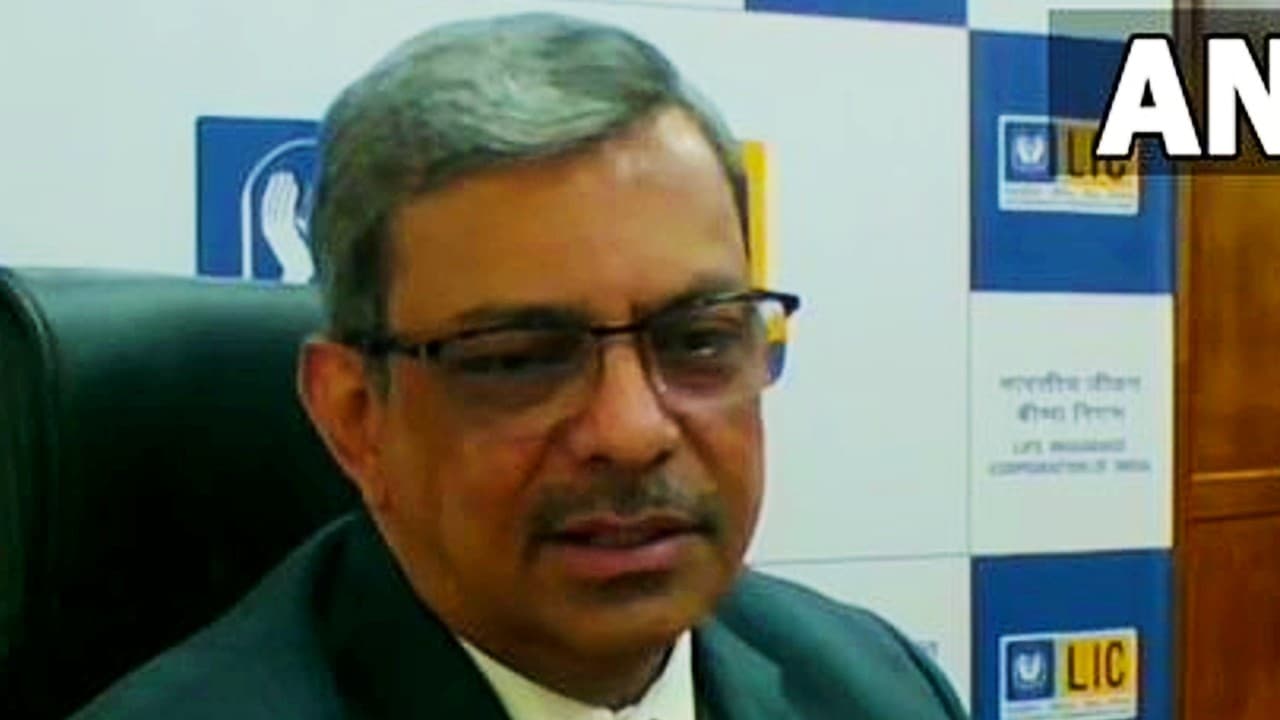 पूंजी के लिए सरकार-शेयरहोल्डर्स के पास जायेगी LIC, जानें,क्यों निजी बीमा कंपनियों को मिलेगी कड़ी चुनौती