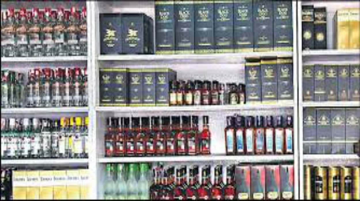 झारखंड के शराब दुकानों में ली जा रही है MRP से  अधिक कीमत, सचिव के निर्देश के बाद भी नहीं लग रही लगाम