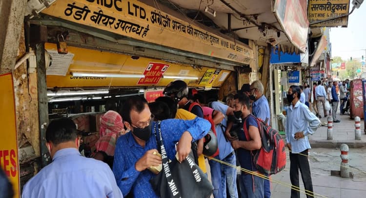 दिल्ली में 16 नवंबर से बंद हो जाएंगी शराब की सरकारी दुकानें, लागू हो जाएगी नई आबकारी नीति