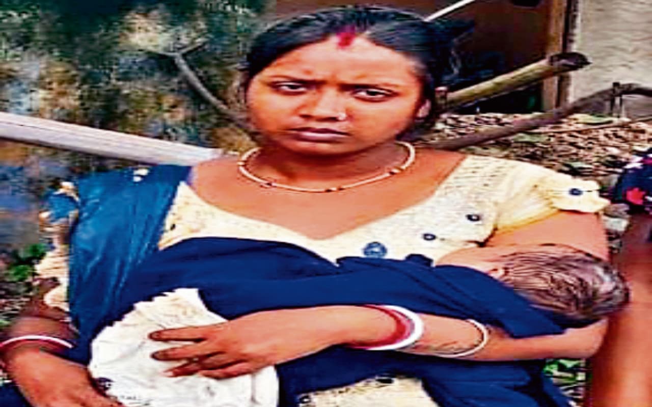 धनबाद : झोलाछाप डॉक्टर के गलत इलाज से पीड़ित दो माह के बच्चे ने तोड़ा दम