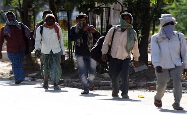 Lockdown : पिता की अर्थी को कंधा देने नहीं पहुंच सके दोनों बेटे, सहयोग में उतरे न्यायिक पदाधिकारी