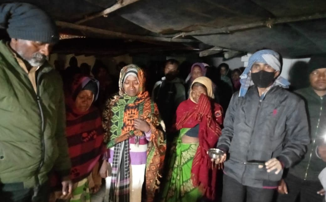 Jharkhand News : उत्तराखंड के चमोली से लोहरदगा पहुंचा मृतक विक्की का शव, रो पड़ा पूरा गांव, पढ़िए ग्रामीणों ने जिला प्रशासन से रोजगार को लेकर क्या की मांग Jharkhand News : उत्तराखंड के चमोली से लोहरदगा पहुंचा मृतक विक्की का शव, रो पड़ा पूरा गांव, पढ़िए ग्रामीणों ने जिला प्रशासन से रोजगार को लेकर क्या की मांग