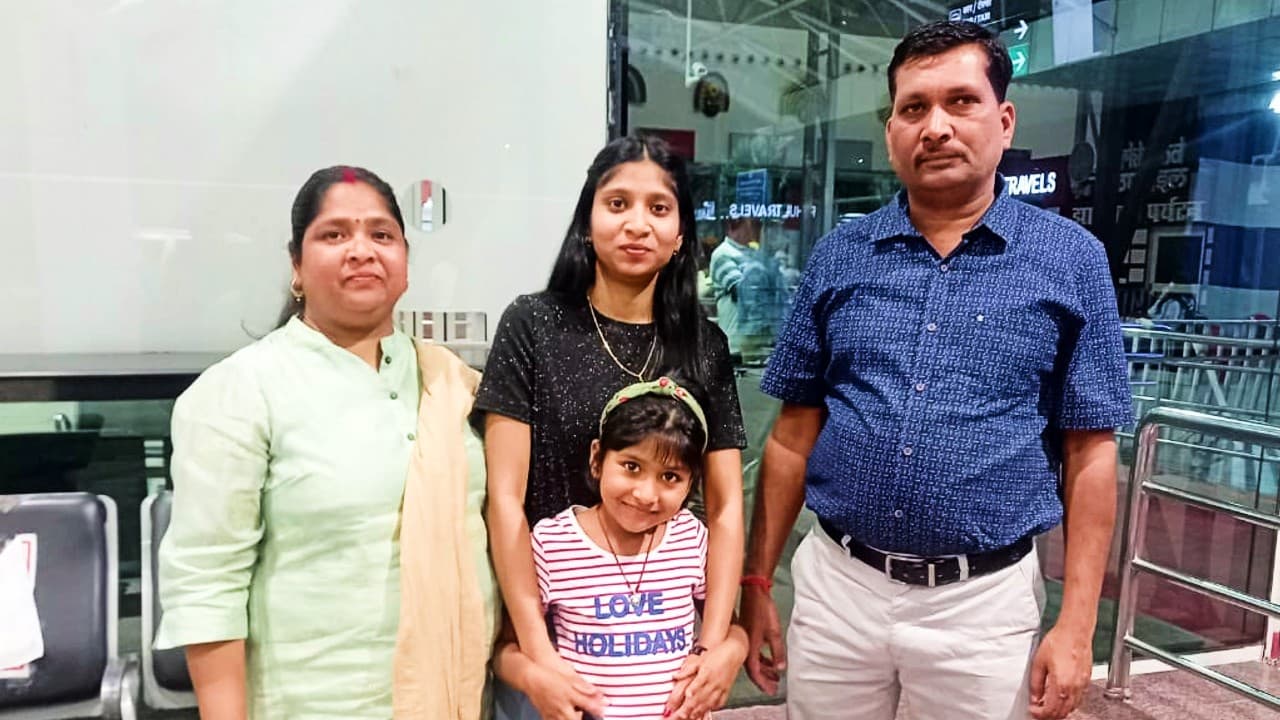 यूक्रेन से लौटी उर्मिला ने मोदी सरकार को दिया धन्यवाद, कहा- नयी जिंदगी मिली है