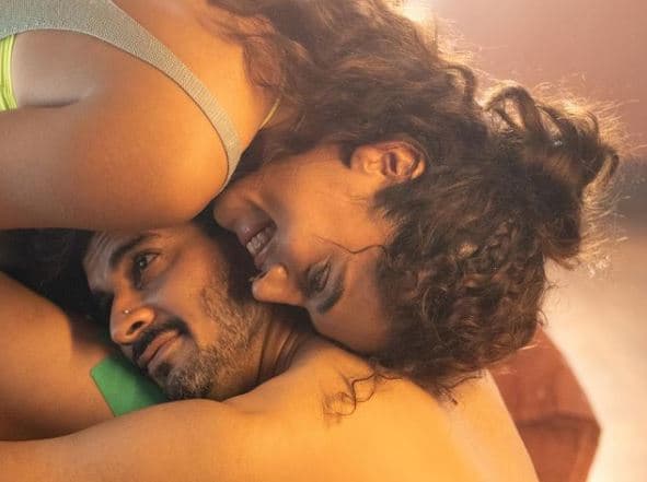 Loop Lapeta : तापसी पन्नू ने शेयर की ताहिर भसीन संग रोमांटिक फोटो, इस अंदाज में नजर आईं एक्ट्रेस