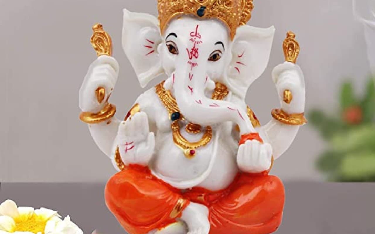 Ganesh Ji Ki Aarti: विधि पूर्वक करें गणपति पूजा, सुनें गणेश जी की आरती