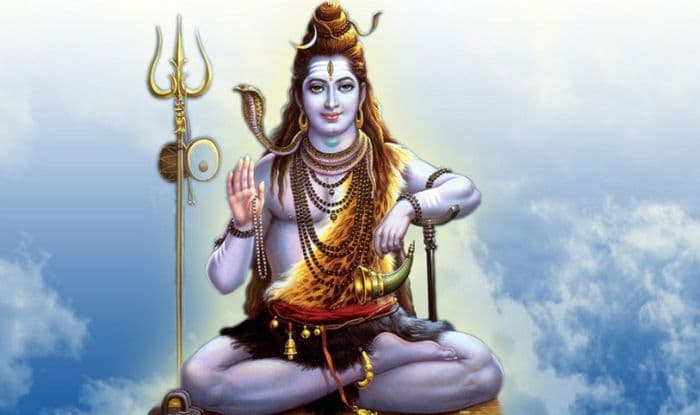 सावन का महीना विवाहित स्त्रियों के लिए होता है खास, महिलाएं इन बातों का रखें खास ध्यान